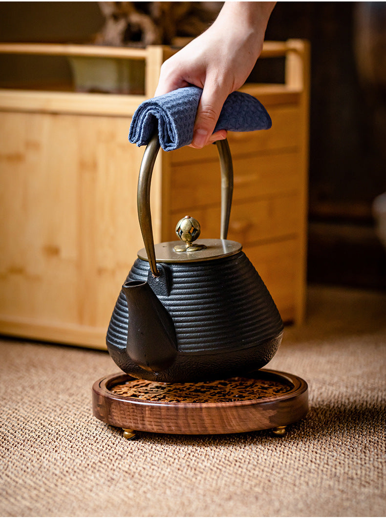 Walnut Walnut Tea Mat