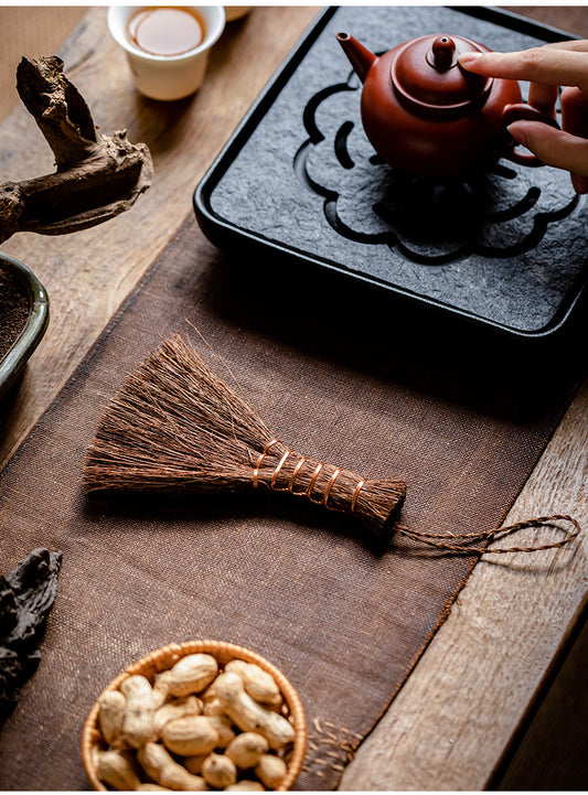 Brown Hair Tea Set Brush