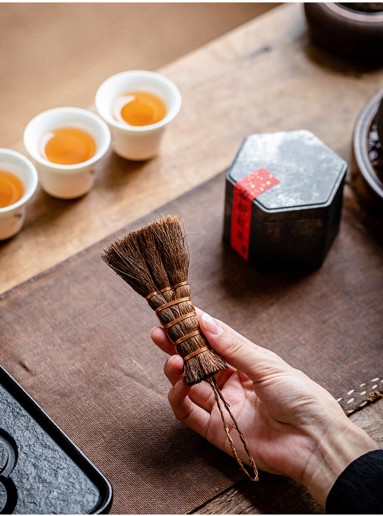 Brown Hair Tea Set Brush