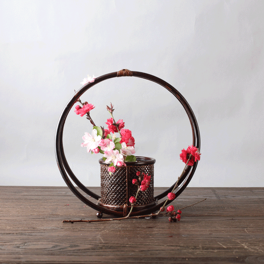 Vintage Lacquer Flower Vase Flower Arrangement