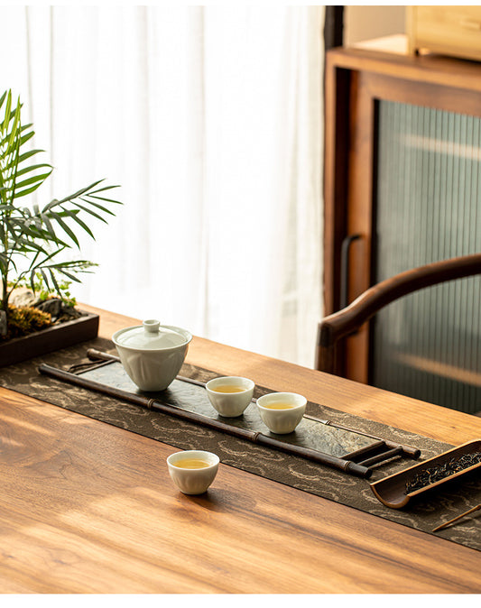 Natural Cliff Dry Pour Bamboo Edge