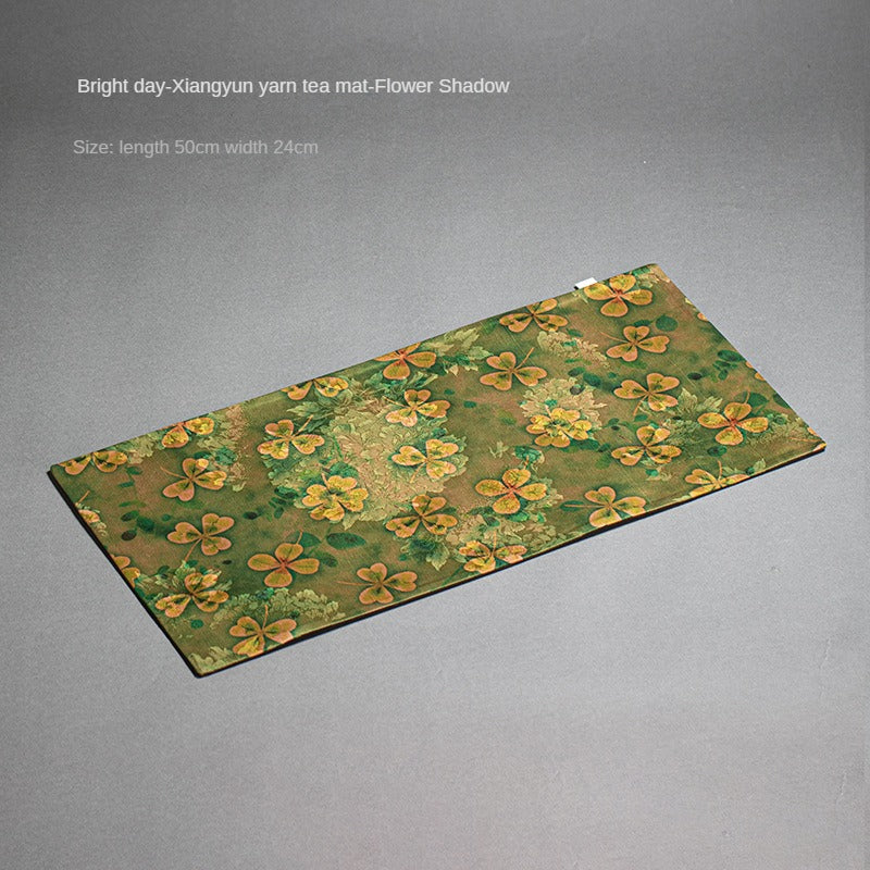 Chinese Style Xiangyun Silk Tea Mat