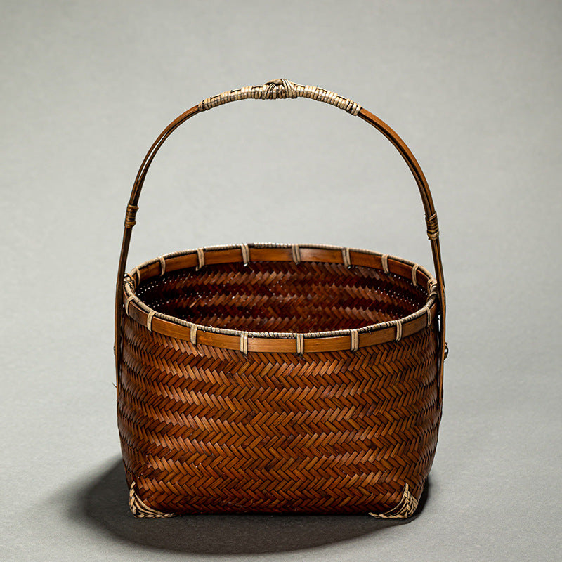 In Chinese Antique Style Bamboo Woven Cabas