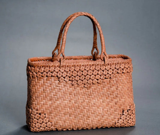 Unique Chinese style handbag: exquisite bamboo weaving