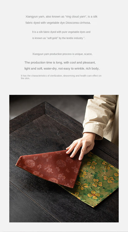 Chinese Style Xiangyun Silk Tea Mat
