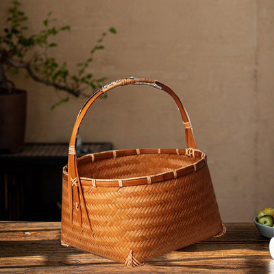 In Chinese Antique Style Bamboo Woven Cabas