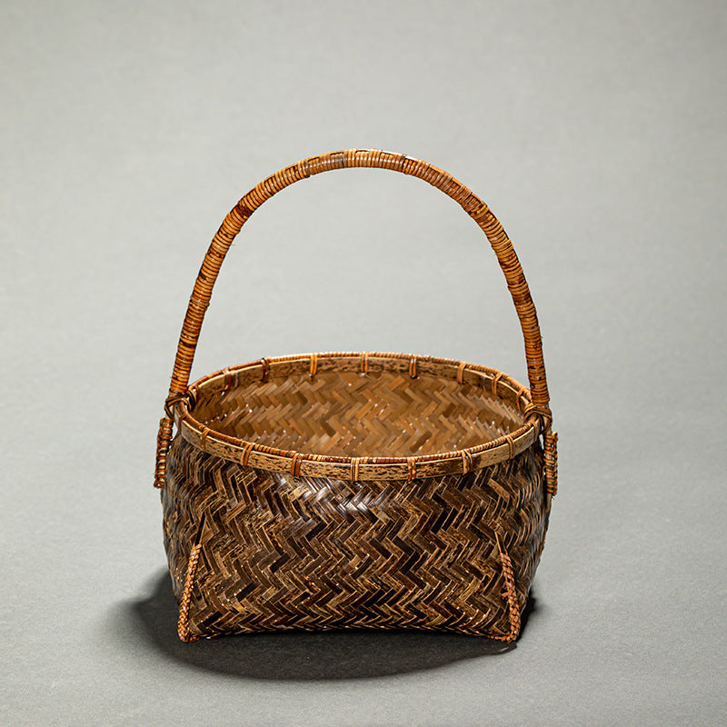 In Chinese Antique Style Bamboo Woven Cabas