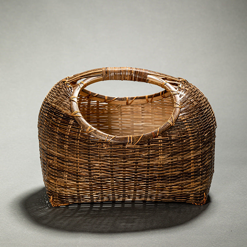In Chinese Antique Style Bamboo Woven Cabas