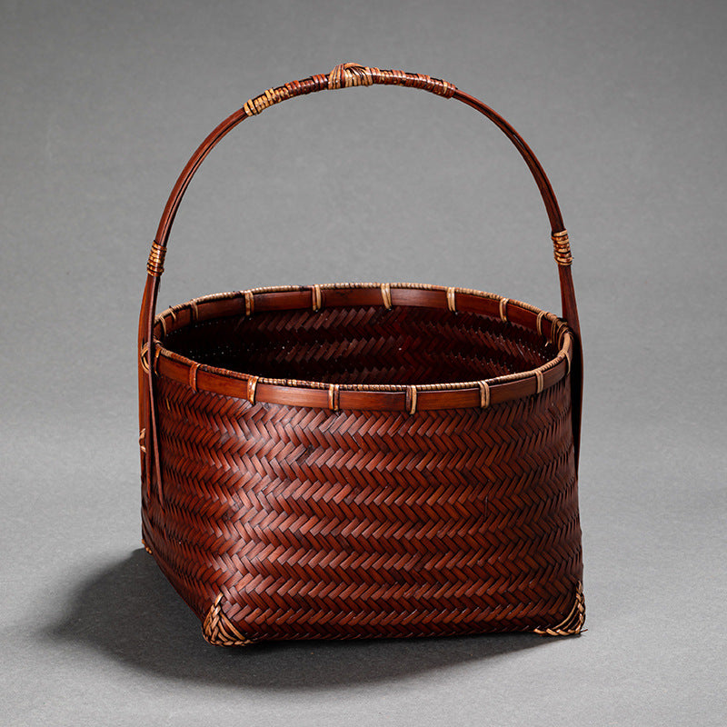 In Chinese Antique Style Bamboo Woven Cabas
