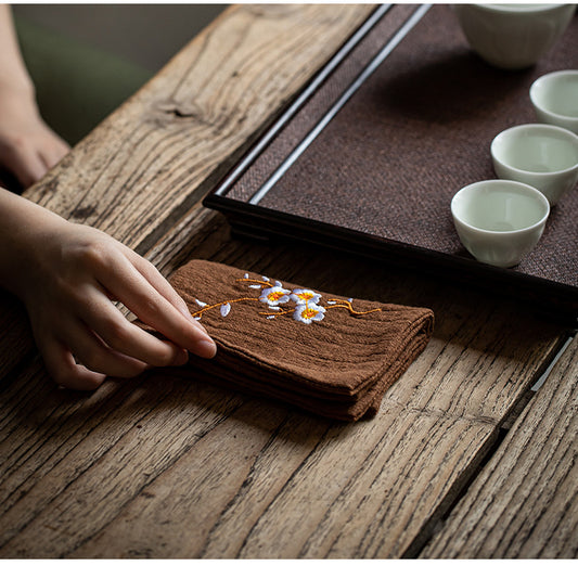 コットンとリネンの刺繍ティータオル